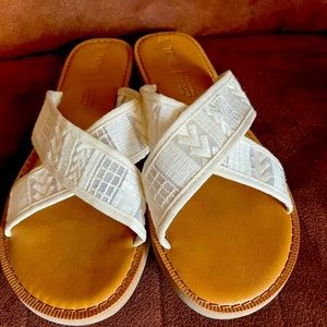 Toms sandals